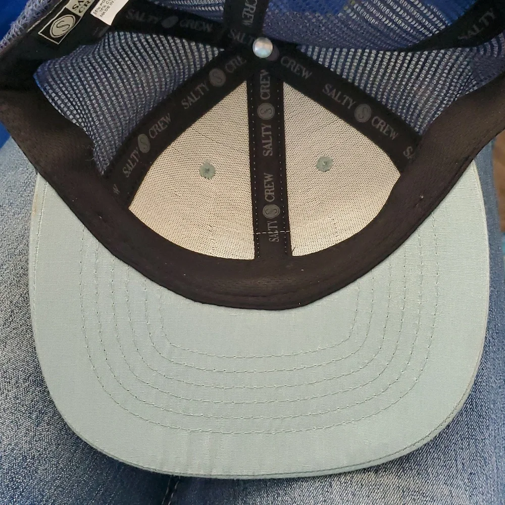 Salty Crew Pinnacle‎ 2 Blue and Navy Trucker Baseball Hat Unisex